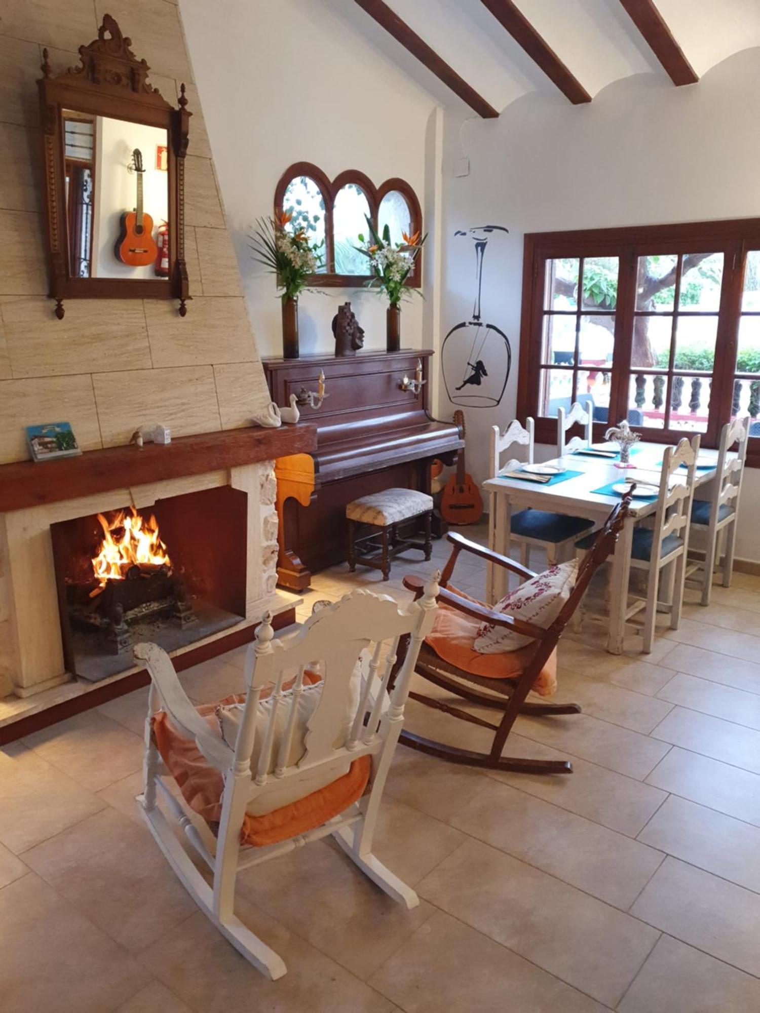 Hostal Mi Campana Dénia Eksteriør billede