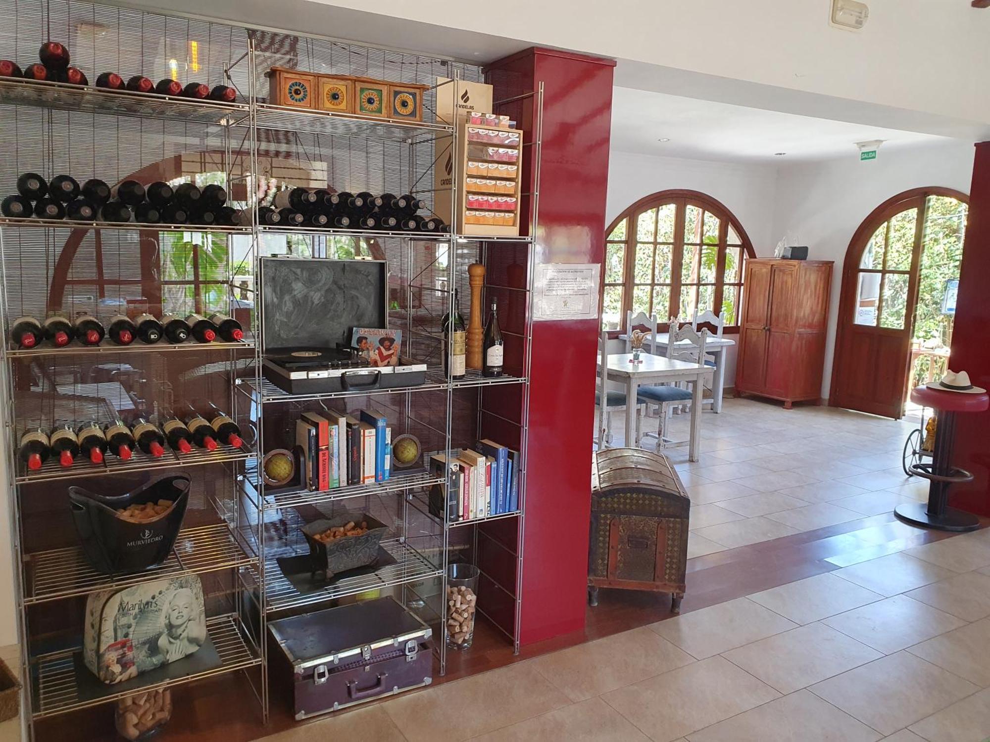 Hostal Mi Campana Dénia Eksteriør billede